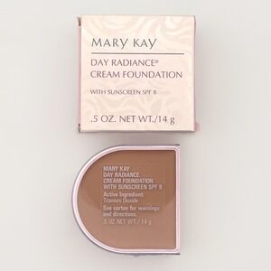 Mary Kay Day Radiance Cream Foundation SPF 8 True Beige 6303 New Old Stock